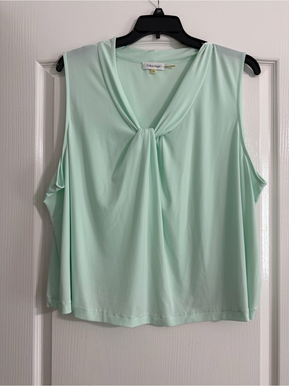 Calvin Klein Light Mint Twist-Front Sleeveless Tank Shell